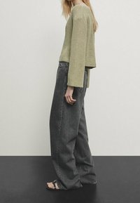 Massimo Dutti Strickjacke - light green