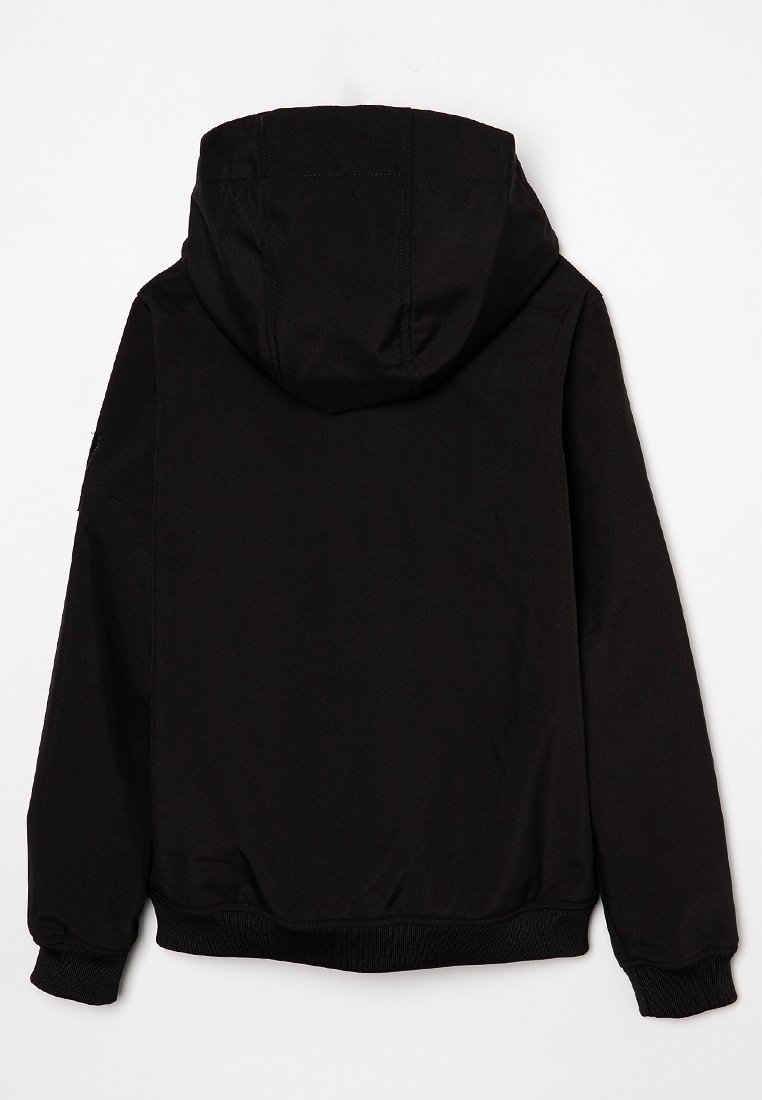 Chaqueta negra con capucha hecha de tela suave. Presenta puños y dobladillo elásticos, con detalles de costura mínimos. Solo vista trasera.