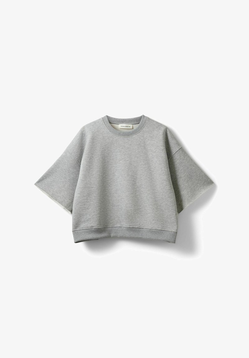 Sweat-shirt gris clair à manches courtes, col rond, manches larges et ourlet côtelé, présenté sur un fond blanc.