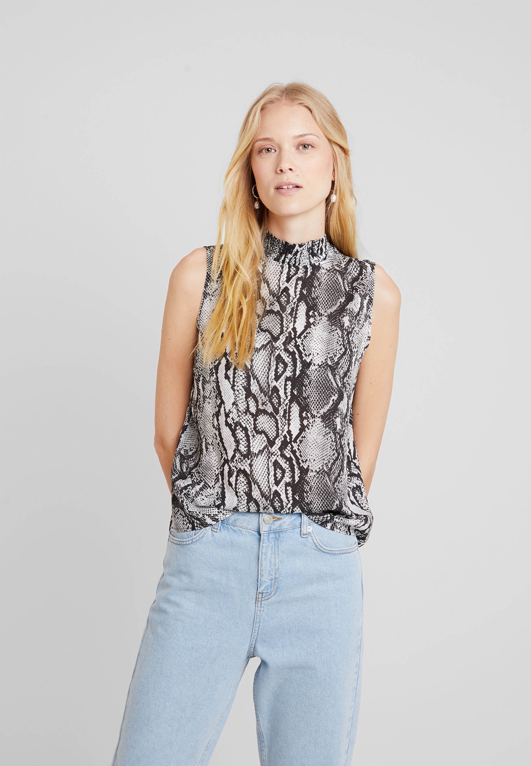 one more story BLOUSE Bluser offwhite Zalando.no one more story Bluser - white