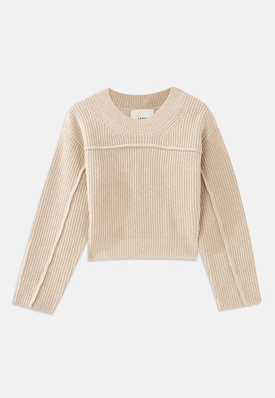 Bežani, rebrasti pleteni skraćeni džemper s dugim rukavima, okruglim izrezom i dekorativnim šavovima duž šavova rukava.