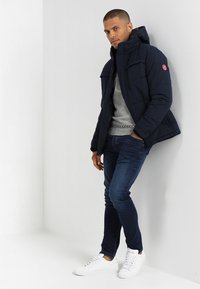 Thumbnail Image 2