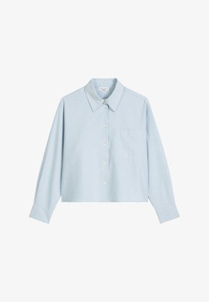 Világoskék, rövidre szabott, gombos ing hosszú ujjakkal, klasszikus gallérral, elején zsebbel és sima textúrájú anyaggal.