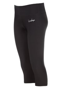 Črne capri legice iz elastičnega materiala z gladko teksturo. Imajo širok pas in bel "Winshape" logotip na strani.
