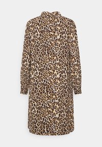 Freequent ELSIE - Vestido camiseiro - silver mink mix