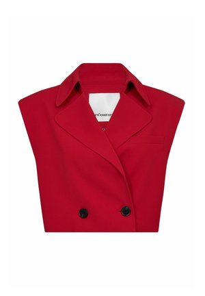 Rdeča dvoredna jakna z velikim ovratnikom, širokimi rameni in dvema črnima gumboma. Gladek material z minimalističnim dizajnom in žepom na prsih.