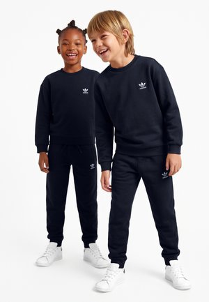 adidas Originals, CREW KIDS UNISEX SET - Chándal - legend ink