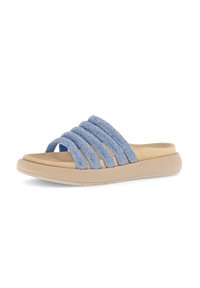 Sandale à glissière en tissu bleu avec quatre larges sangles texturées, semelle intérieure beige douce et semelle flexible. Idéale pour un usage décontracté.