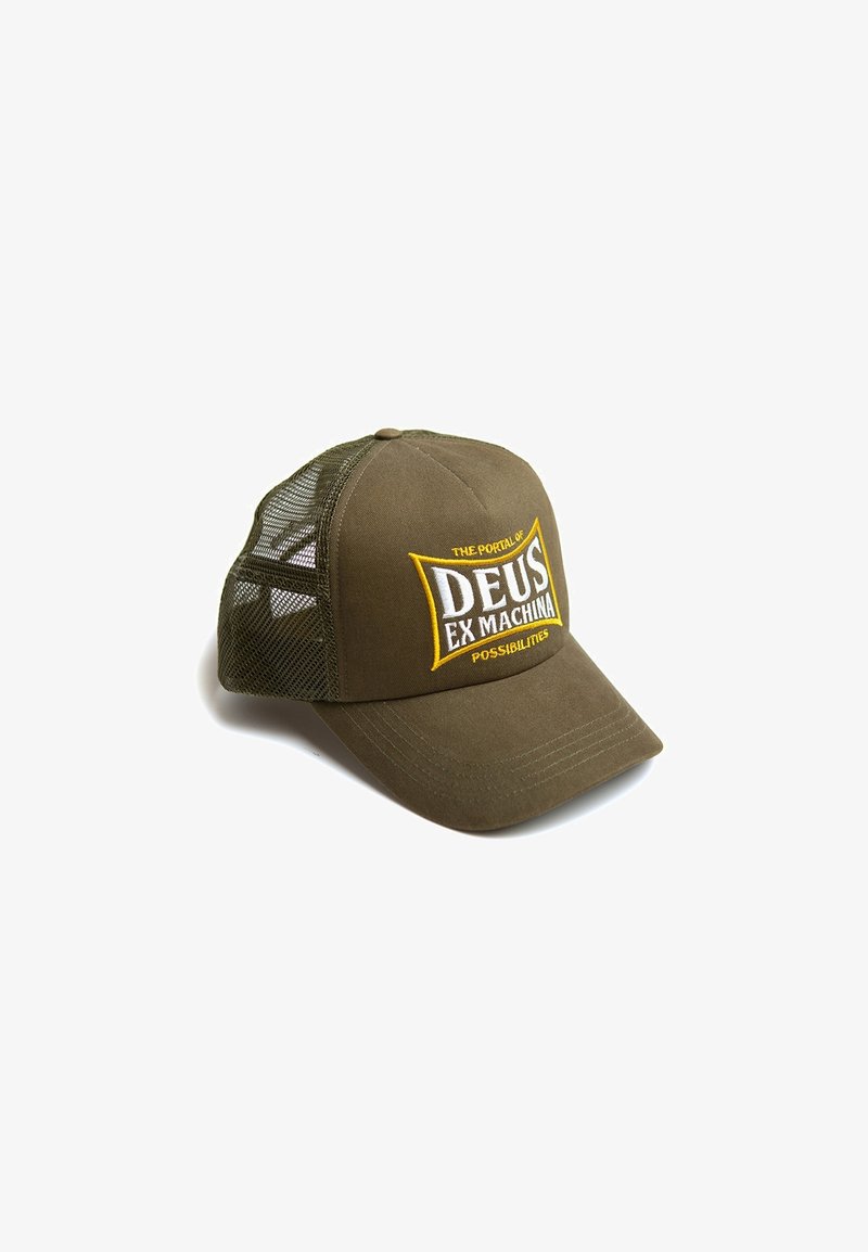 DEUS Twinbox Trucker cap - Black - €34,95 DEUS Twinbox Trucker cap - Black - €34,95