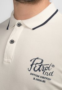 Petrol Industries Piké - antique white