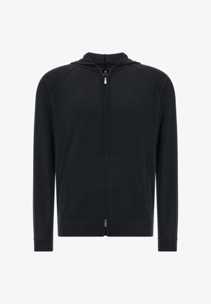 Hoodie noir zippé en tissu doux. Il est doté d'une capuche, de deux poches avant, de poignets côtelés et d'un design simple sans motifs.