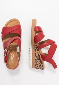 Gabor Comfort Sandali con plateau - red