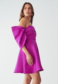 BWLDR CADY - Juhlamekko - magenta