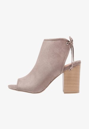 Dorothy Perkins Ankle cuff sandals - light brown