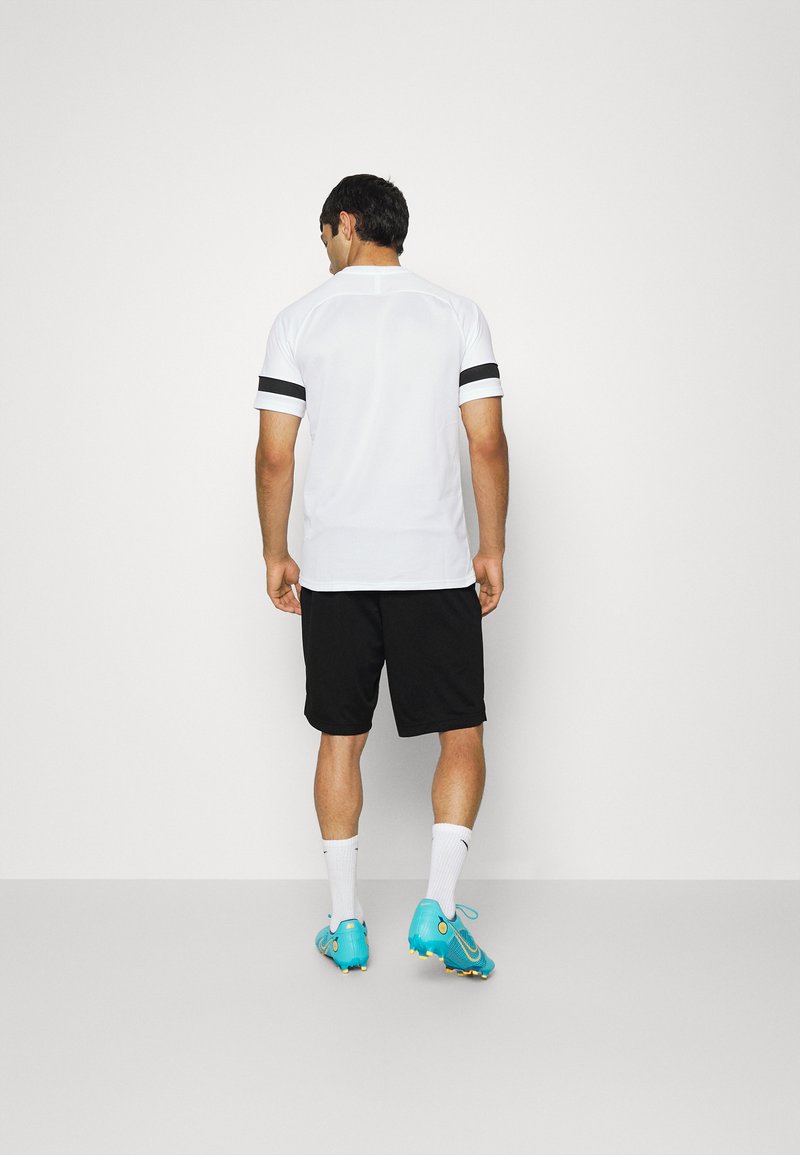 Herren Shirts | Nike Performance LIBERO SHORT kurze Sporthose black/habanero red/white/schwarz - KD00172 Herren Shirts | Nike Performance LIBERO SHORT kurze Sporthose black/habanero red/white/schwarz - KD00172