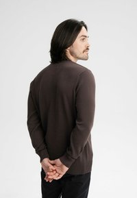 MELA HIMAL - Strickpullover - dunkelbraun
