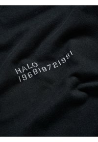 HALO ESSENTIAL - T-shirts - black
