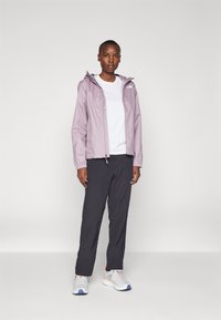 The North Face QUEST JACKET - Impermeabile - purple chalk