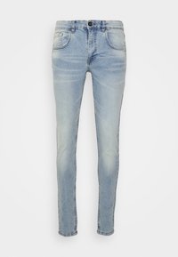 Lyseblå denim jeans med slim fit, der har et fem-lomme design, diskret falming og standard metalknap lukning.