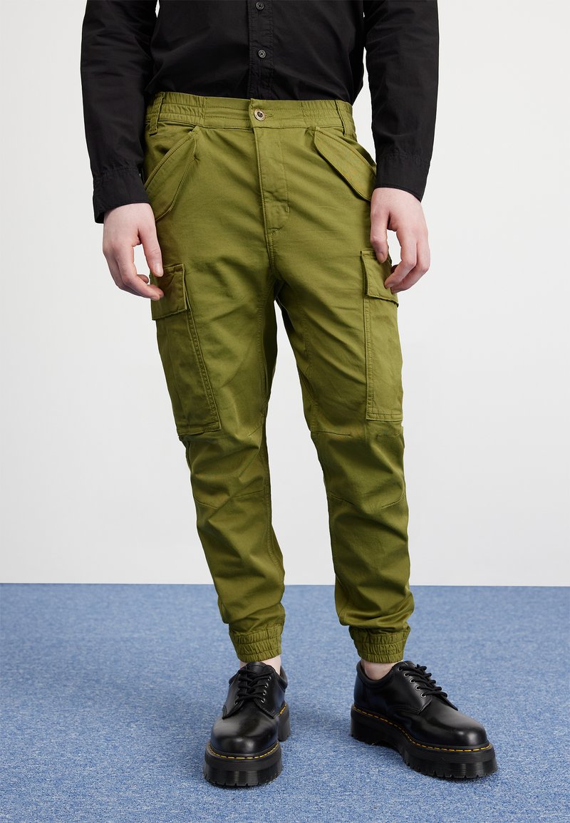 Alpha Industries - AIRMAN PANT - Pantaloni cargo - moss green, Ingrandire