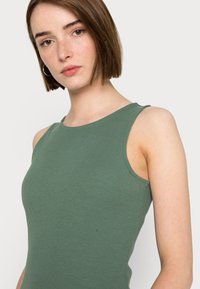 Even&Odd Vestido comprido - light green