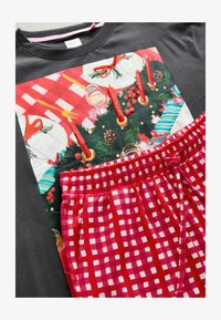 Selected, red christmas table