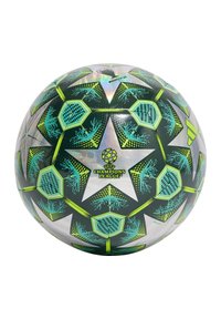 Pallone da calcio verde e nero con pannelli esagonali, caratterizzato da un design a stella e accenti vivaci. Include il logo della UEFA Champions League.