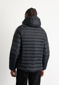 adidas Originals PAD HOODED  - Ziemas jaka - black/white