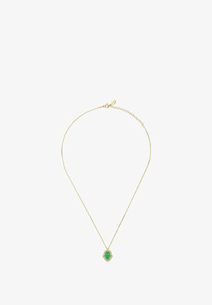 Collana in oro con pendente di pietra verde in una cornice decorativa. La catena è delicata e dotata di chiusura a moschettone.