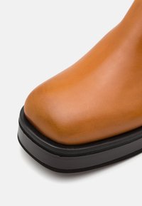 The Antipode BOOT Classic ankle boots light brown