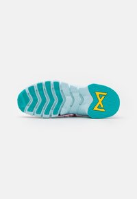 Nike Performance Træningssko - hyper violet/laser orange/glacier blue/dusty cactus
