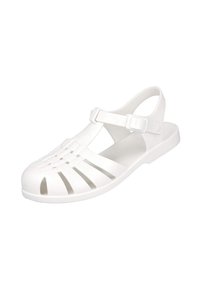Sandalia blanca de plástico con diseño de punta abierta, correa ajustable con hebilla y cortes de ventilación en la parte delantera para transpirabilidad.