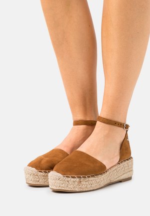 Espadrilles - camel