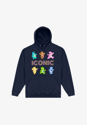 Hoodie bleu marine avec une poche frontale représentant des ours cartoon aux couleurs vives au-dessus du texte "ICONIC" en lettres rayées épaisses.