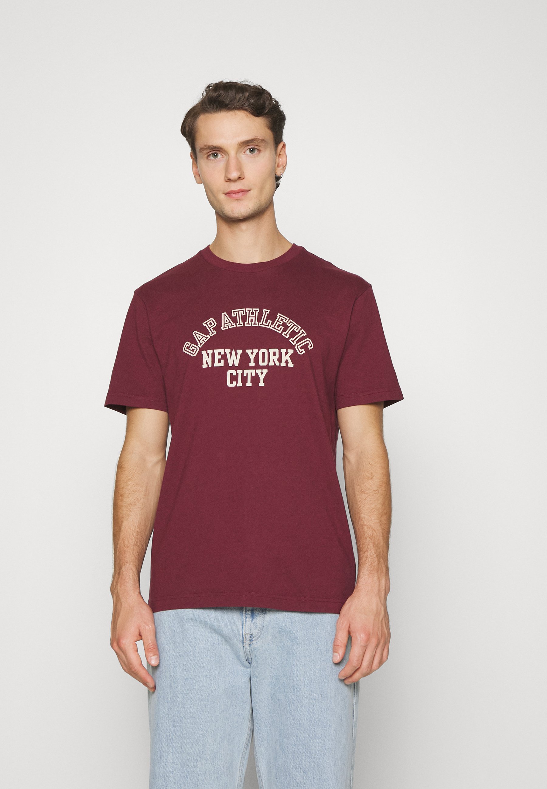 Pepe Jeans Herren Kenelm T-Shirt – 100% Nachhaltige Baumwolle, Normaler Schnitt | Mit Farbigem Brustprint