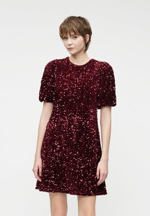 VMBELLA O NECK DRESS - Cocktailklänning - dark red