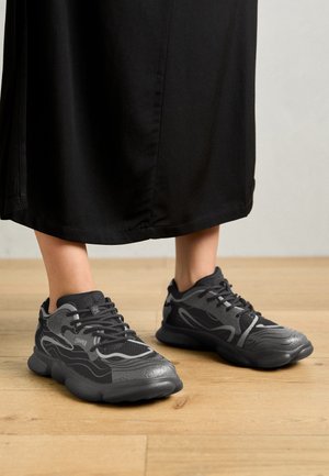 KARST UNISEX - Trainers - schwarz/grau