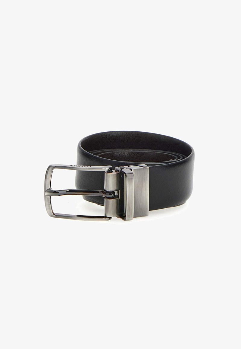 Cintura in pelle nera con una fibbia rettangolare in metallo argentato, caratterizzata da una texture liscia e un design classico.