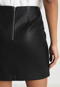 New Look Minigonna - black