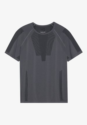 Mørkegrå atletisk T-shirt med korte ærmer og mesh-paneler på skuldre, bryst og sider, lagt fladt på en lys baggrund.