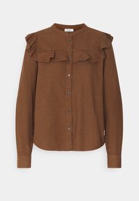 Brun rutmönstrad skjorta med knapp fram, som har en volangkrage, långa ärmar och metallknappar längst fram. Texturerade tygdetaljer synliga.