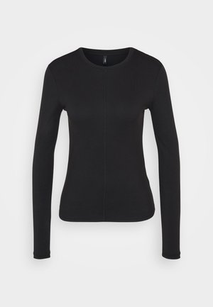 Svart langermet skjorte i myk stoff. Har rund hals, tettsittende passform og midtseamsdetaljer. Ingen synlige logoer eller mønstre.