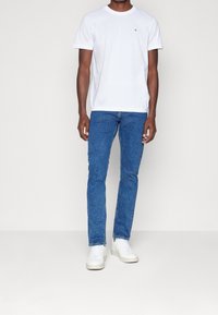 Calvin Klein Jeans Jeans slim fit - dark-blue denim