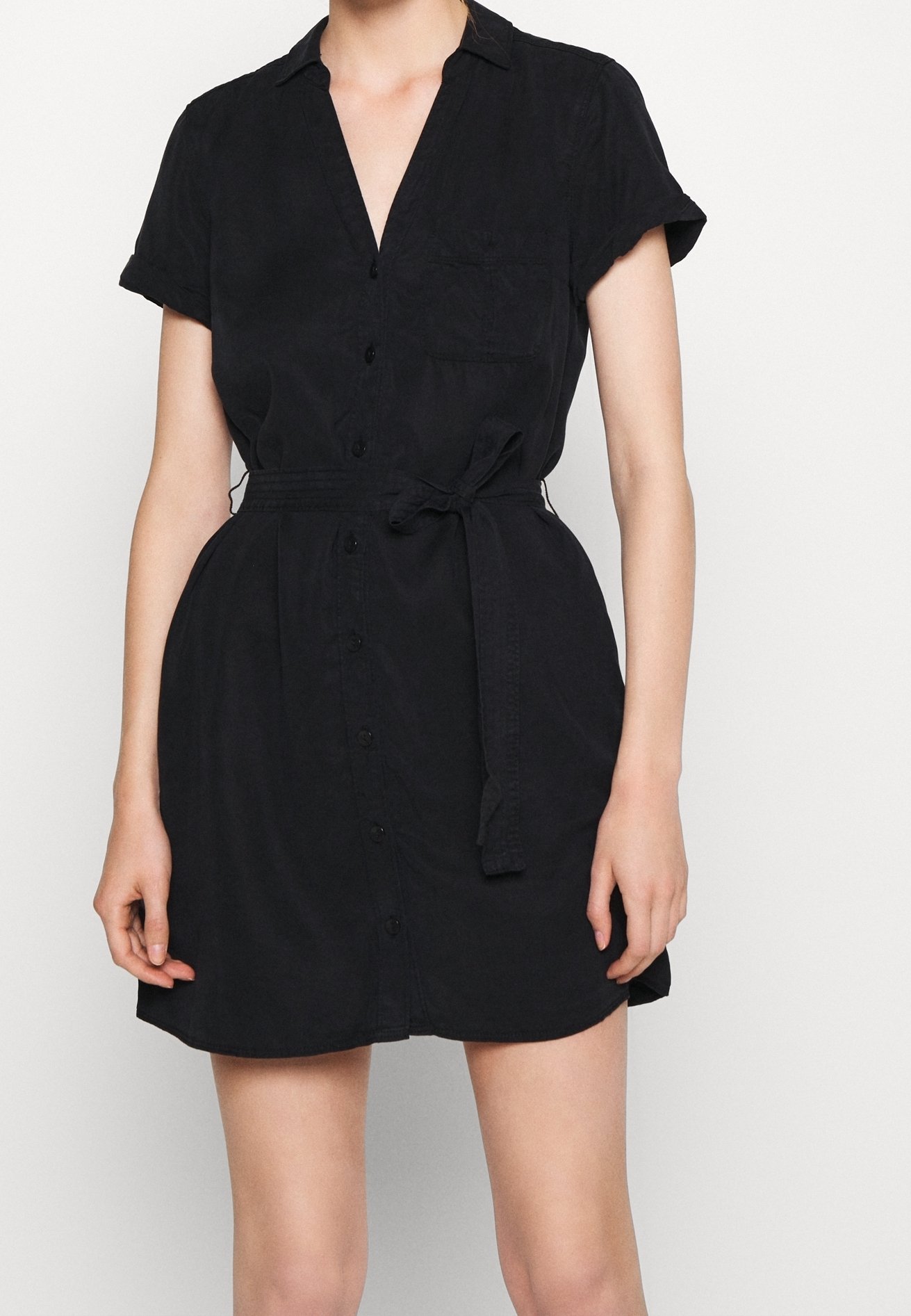 Abercrombie & Fitch Shirt dress - black - (Pre-owned) - Zalando.ie Abercrombie & Fitch Shirt dress - black - (Pre-owned) - Zalando.ie