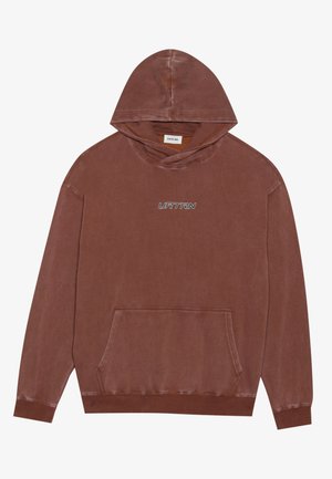 Sweatshirt à capuche marron en tissu doux, doté d'une poche avant et d'un design de texte blanc "URTRN". Manches et ourlet côtelés.