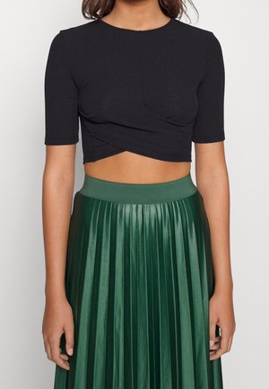 Triko s potiskem - black