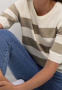 Kaffe Camiseta estampada - mottled brown