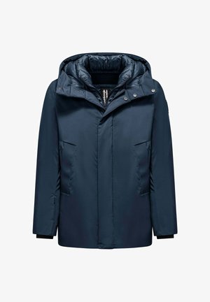 Cappotto imbottito blu navy con cappuccio, dotato di chiusura con zip frontale e bottoni a pressione, e due tasche laterali. Tessuto liscio e design isolato.