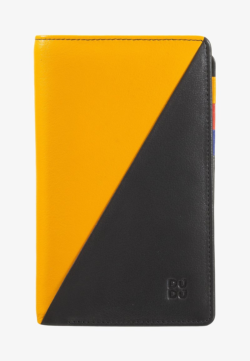 Portefeuille en cuir avec un design à division diagonale comportant des sections jaunes et noires. Logo en relief notable en noir en bas à droite.