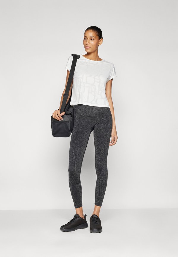 ONPAUB MERLIN ON BAT SHORT TEE - Print T-shirt - cloud dancer4